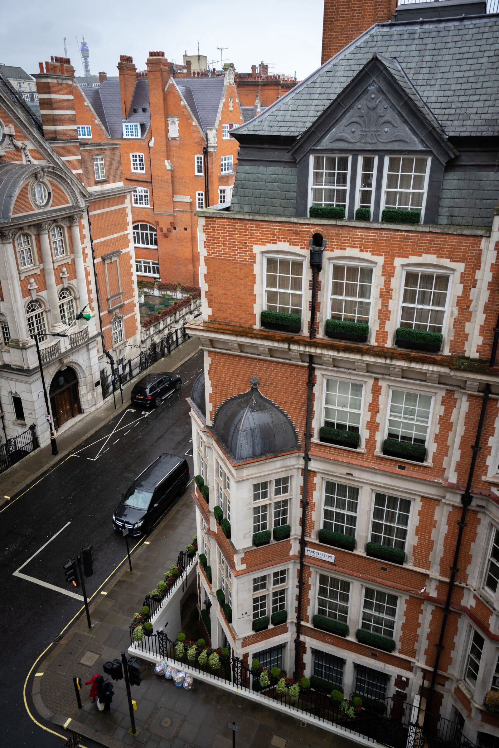 Fountain House, Mayfair — the building